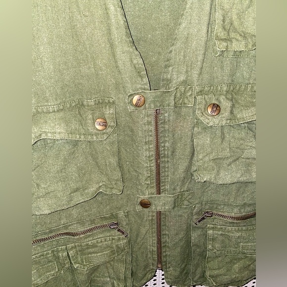 Protest Clothing Multiple Purpose Vest. - Picture 4 of 11